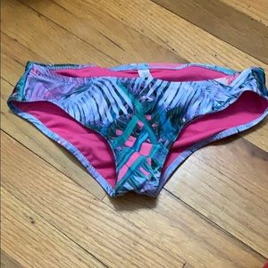 Aeropostale pretty pattern swim bottoms